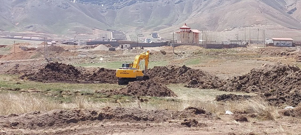 ماشین‌آلات خاکبرداری پروژه ۱۵ هکتاری مشا